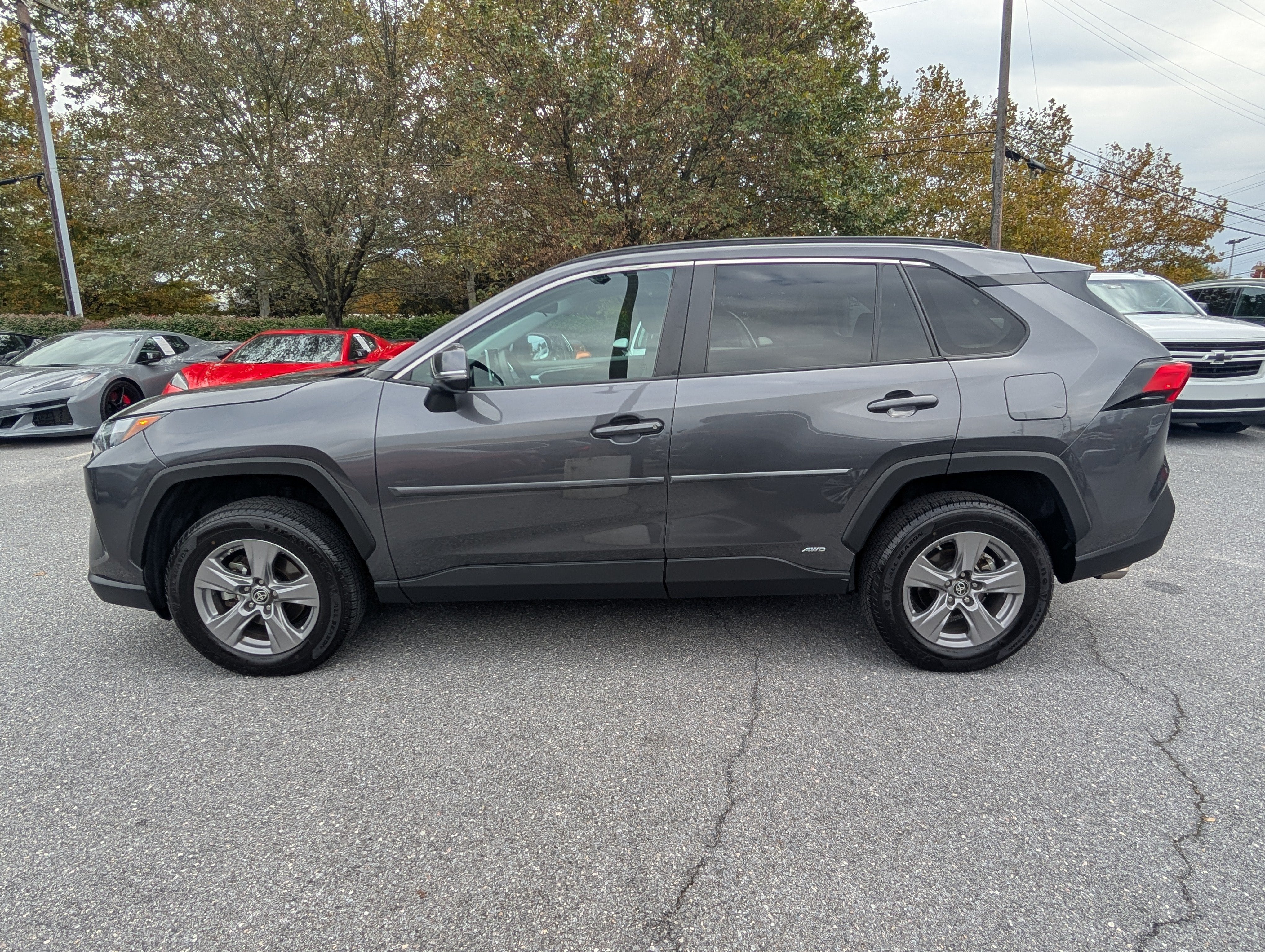 2024 Toyota RAV4 Hybrid LE