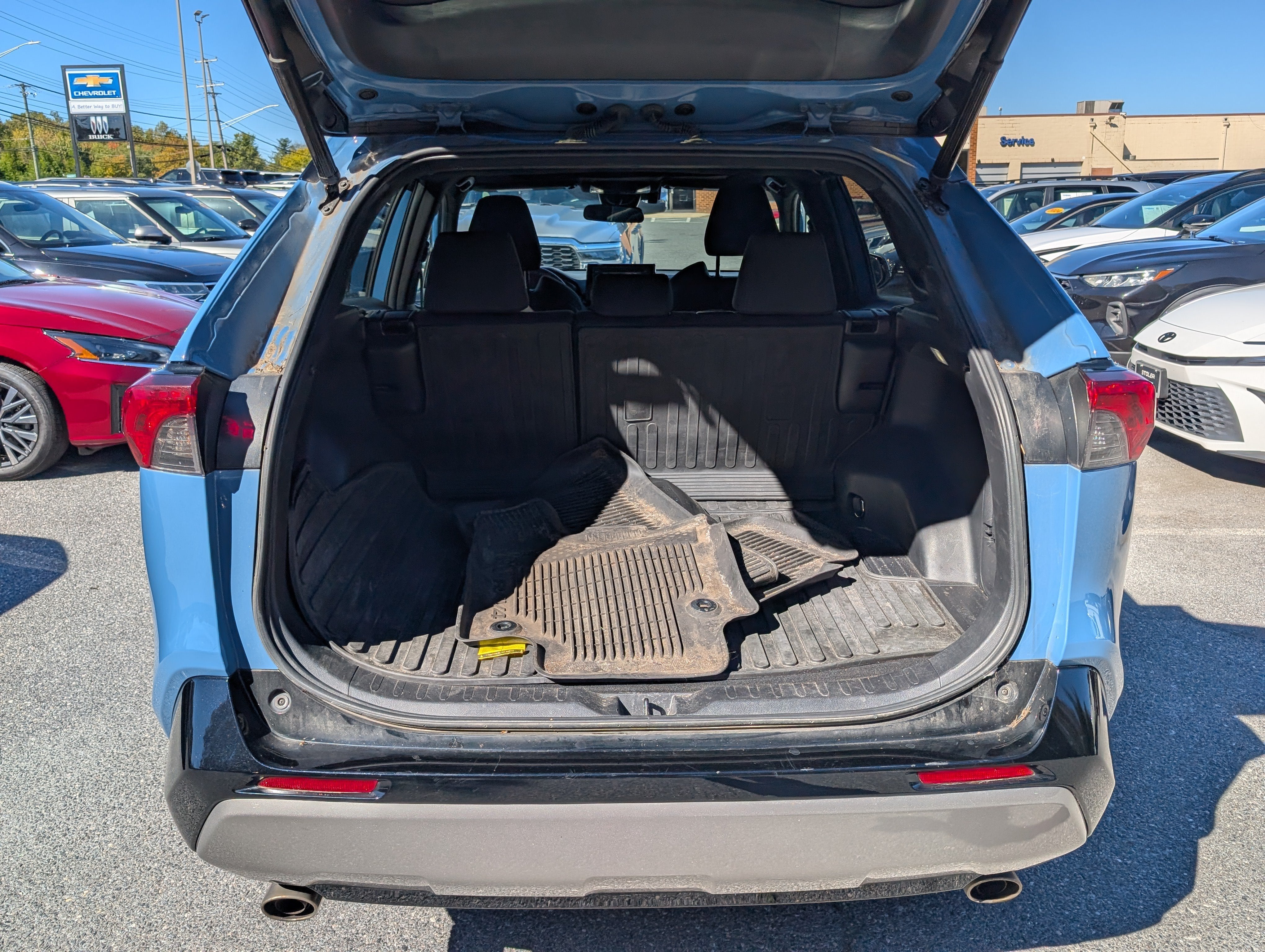 2022 Toyota RAV4 Hybrid SE