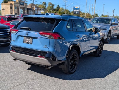 2022 Toyota RAV4 Hybrid SE