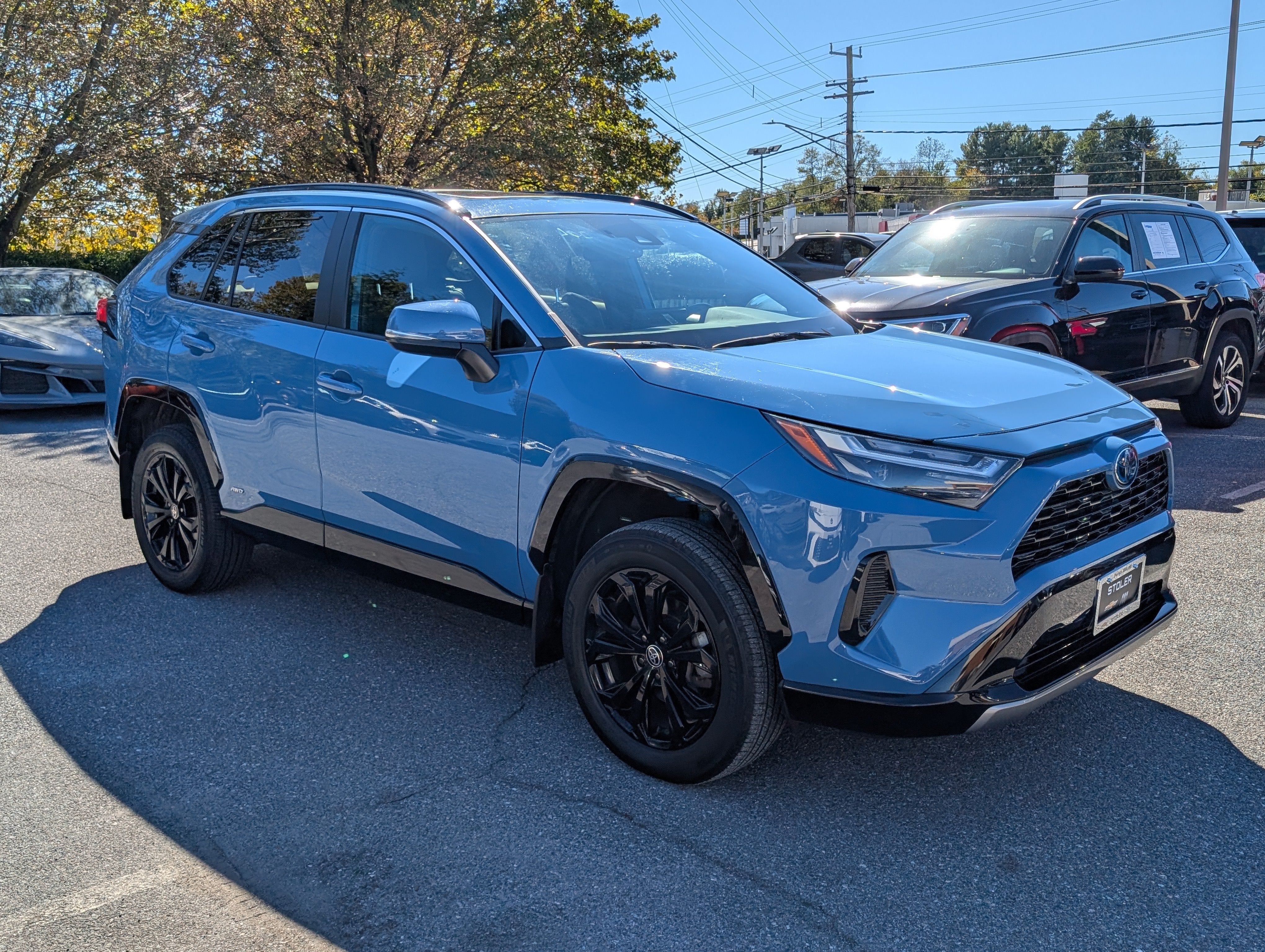 2022 Toyota RAV4 Hybrid SE