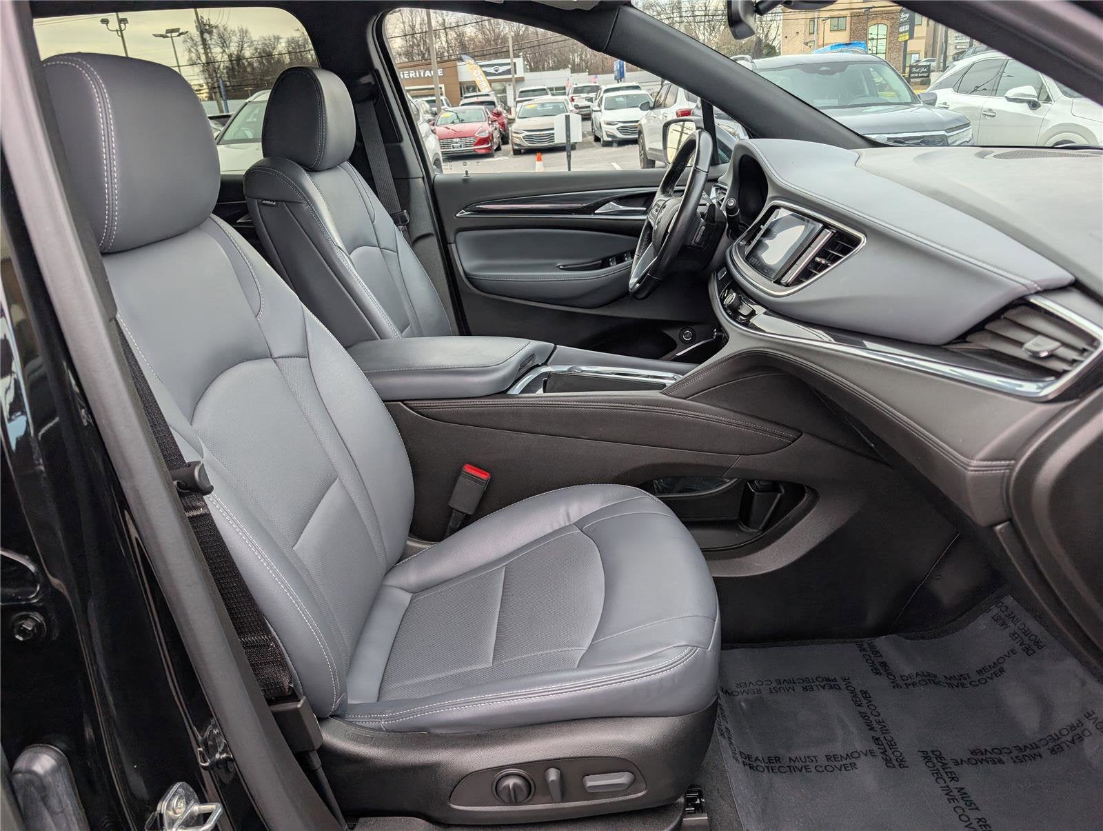 2022 Buick Enclave Essence