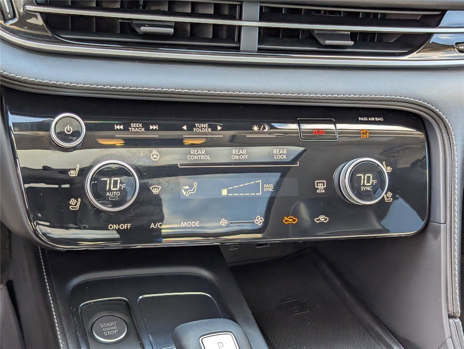 2023 INFINITI QX60 LUXE