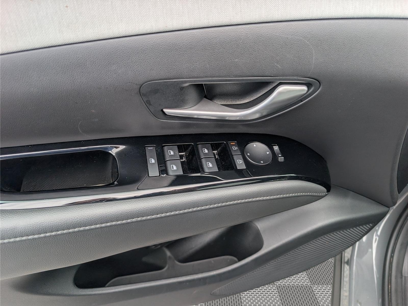 2025 Hyundai Santa Cruz SEL Activity