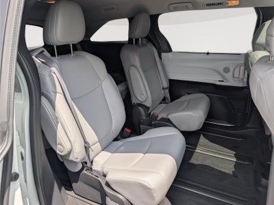 2025 Toyota Sienna XLE
