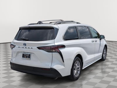 2025 Toyota Sienna XLE