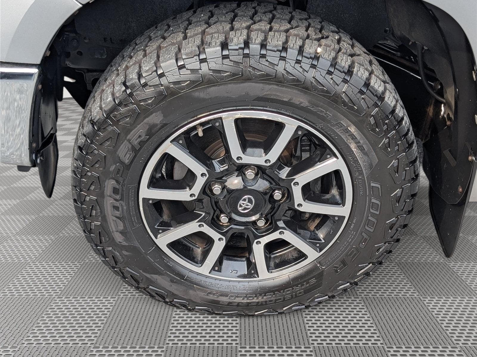 2015 Toyota Tundra 4WD Truck SR5