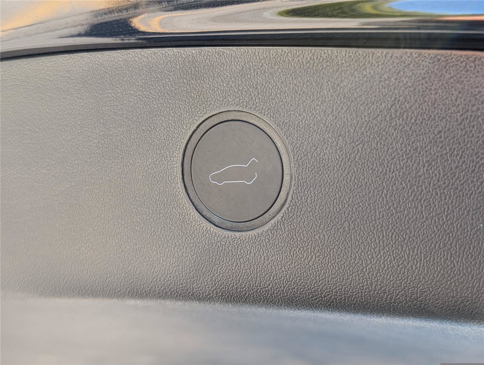 2023 Tesla Model 3 RWD