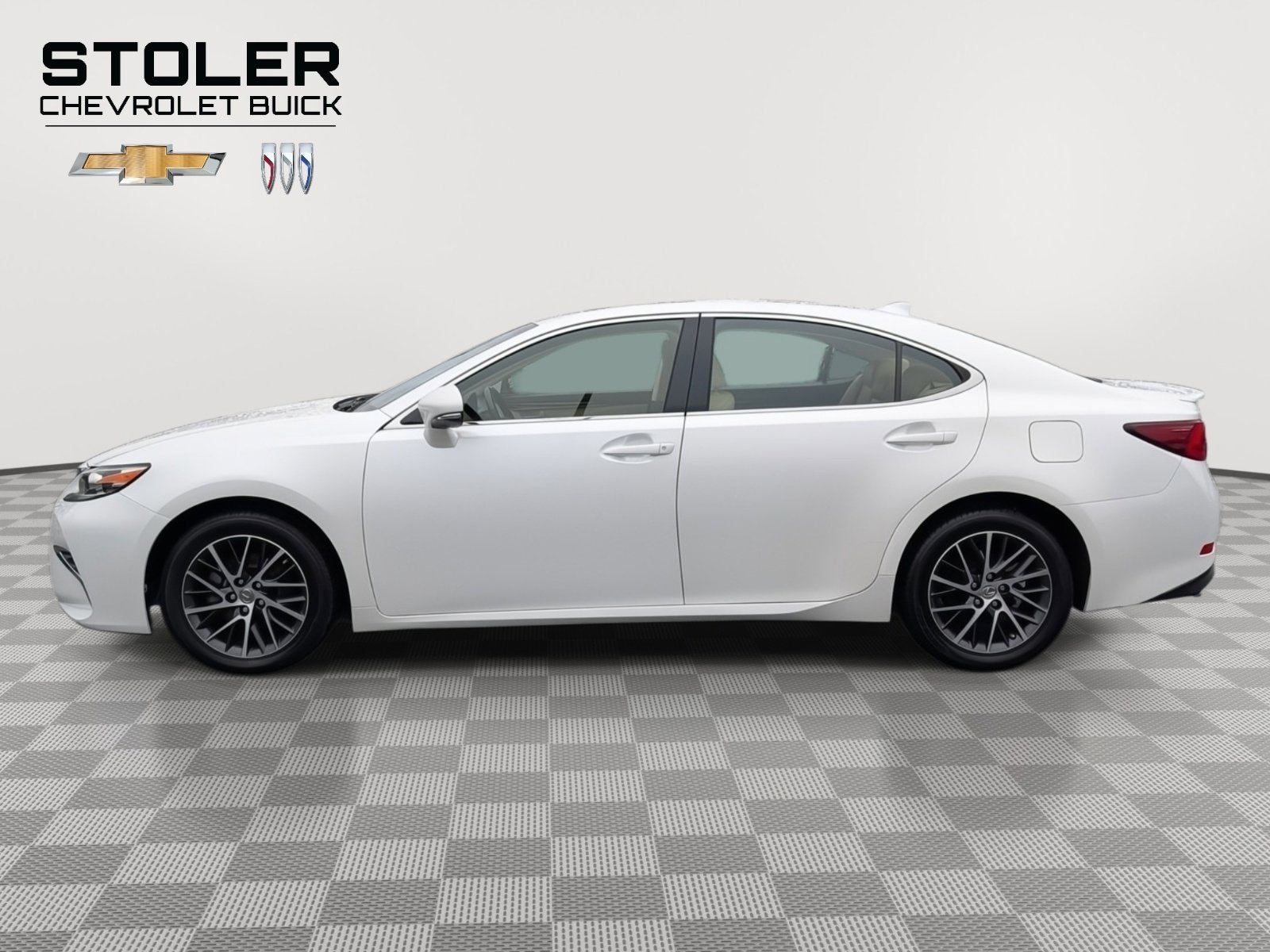 2016 Lexus ES 350 4dr Sdn
