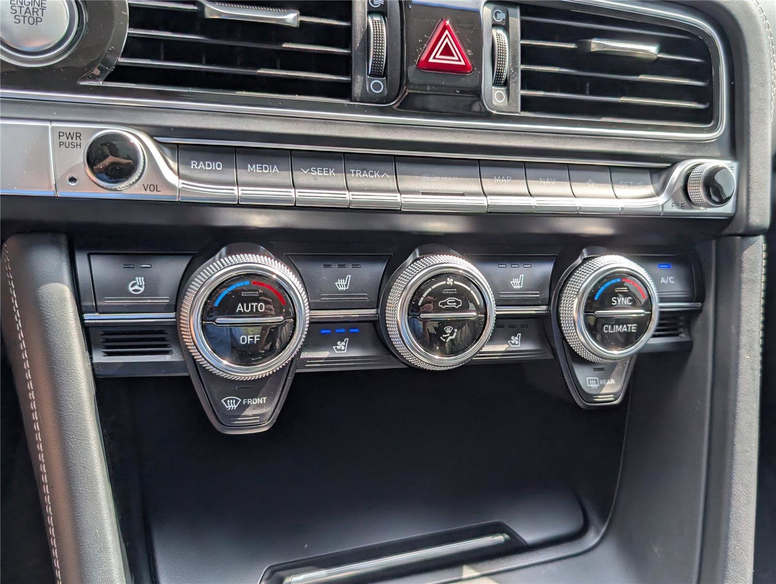 2021 Genesis G70 2.0T