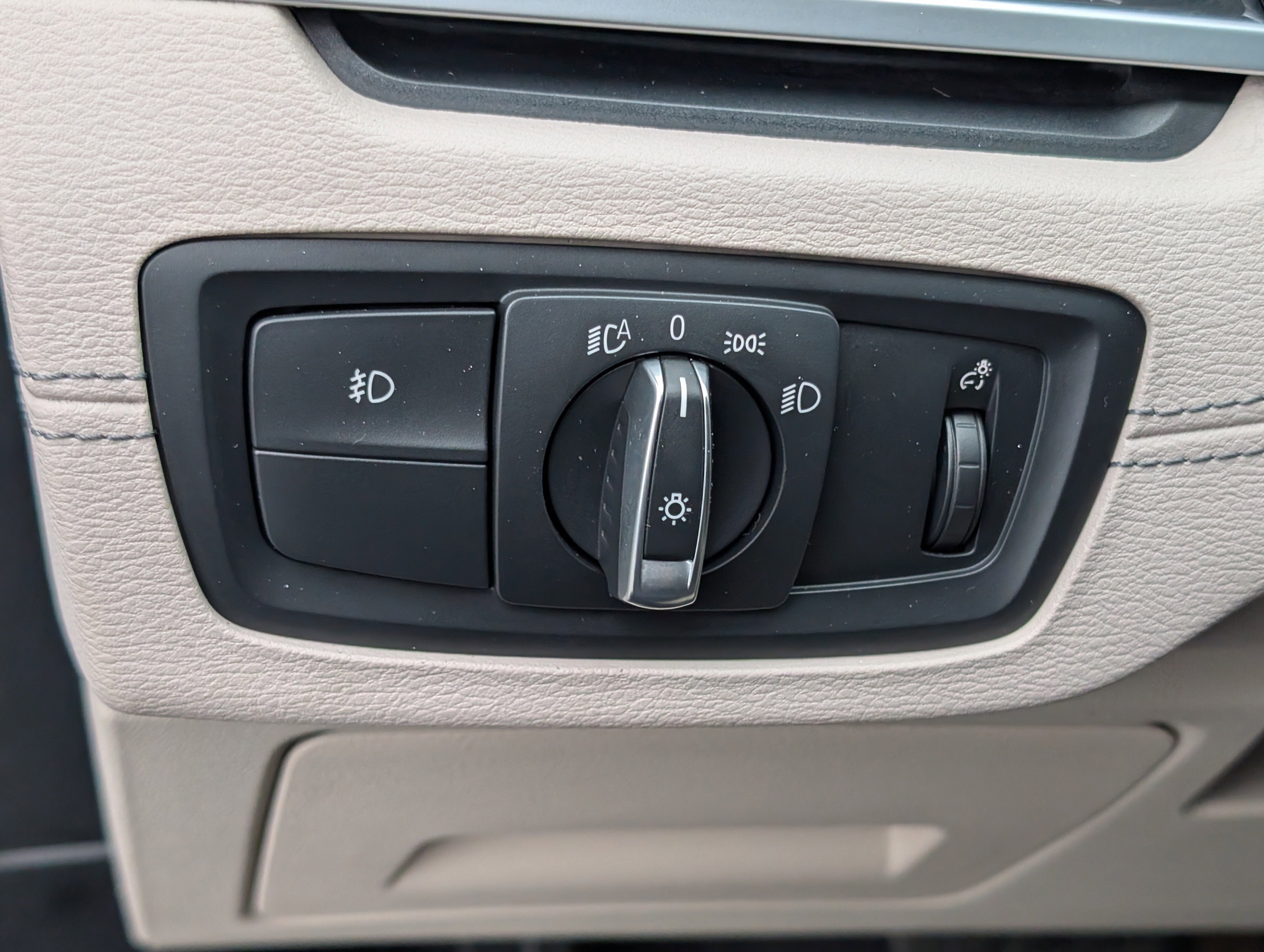 2019 BMW X2 xDrive28i